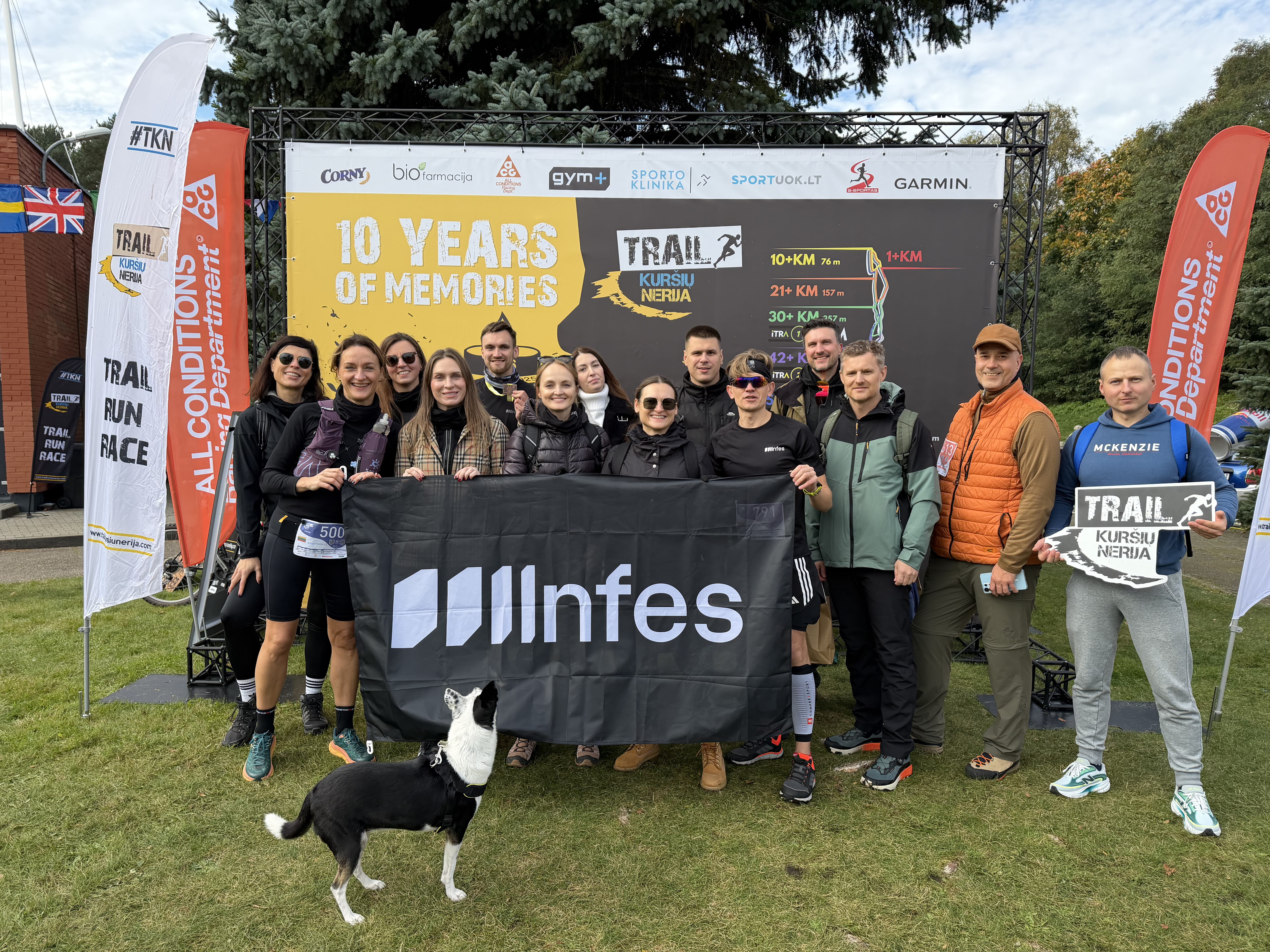 „Infes“ ir „EXÁNT“ kolegos kartu dalyvavo „Trail Kuršių Nerija 2026“